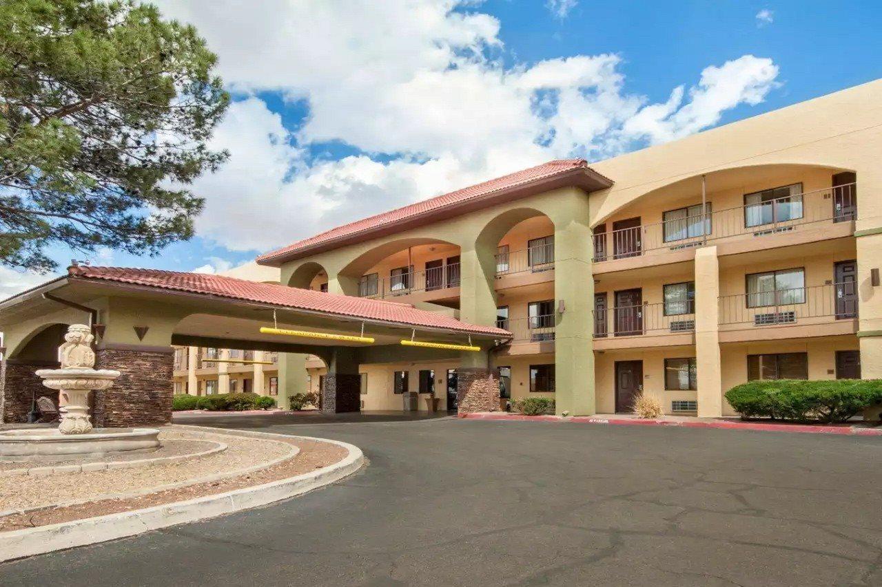 Quality Inn Airport East Ел Пасо Екстериор снимка