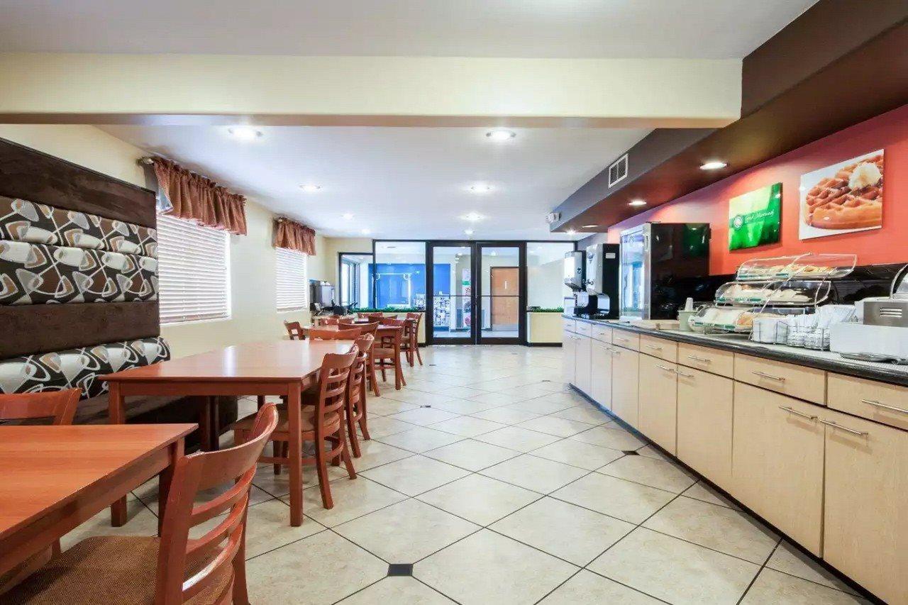 Quality Inn Airport East Ел Пасо Екстериор снимка