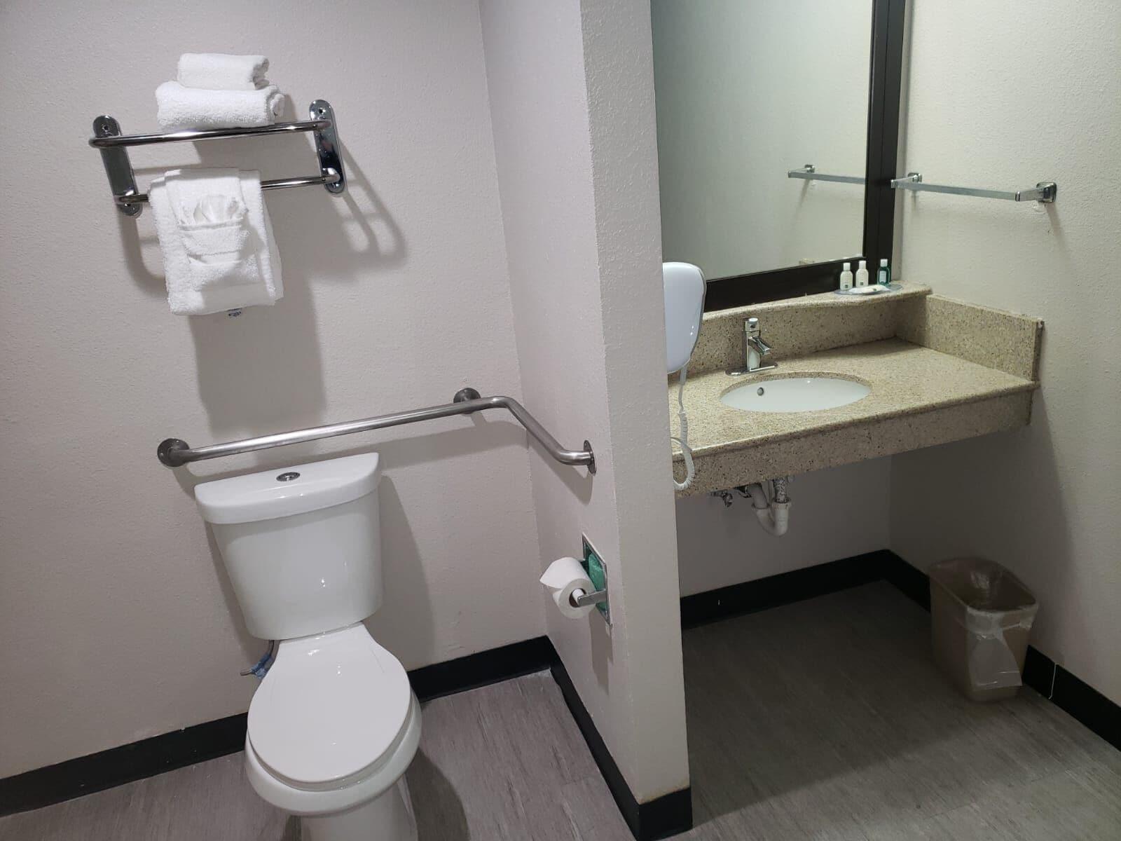 Quality Inn Airport East Ел Пасо Екстериор снимка
