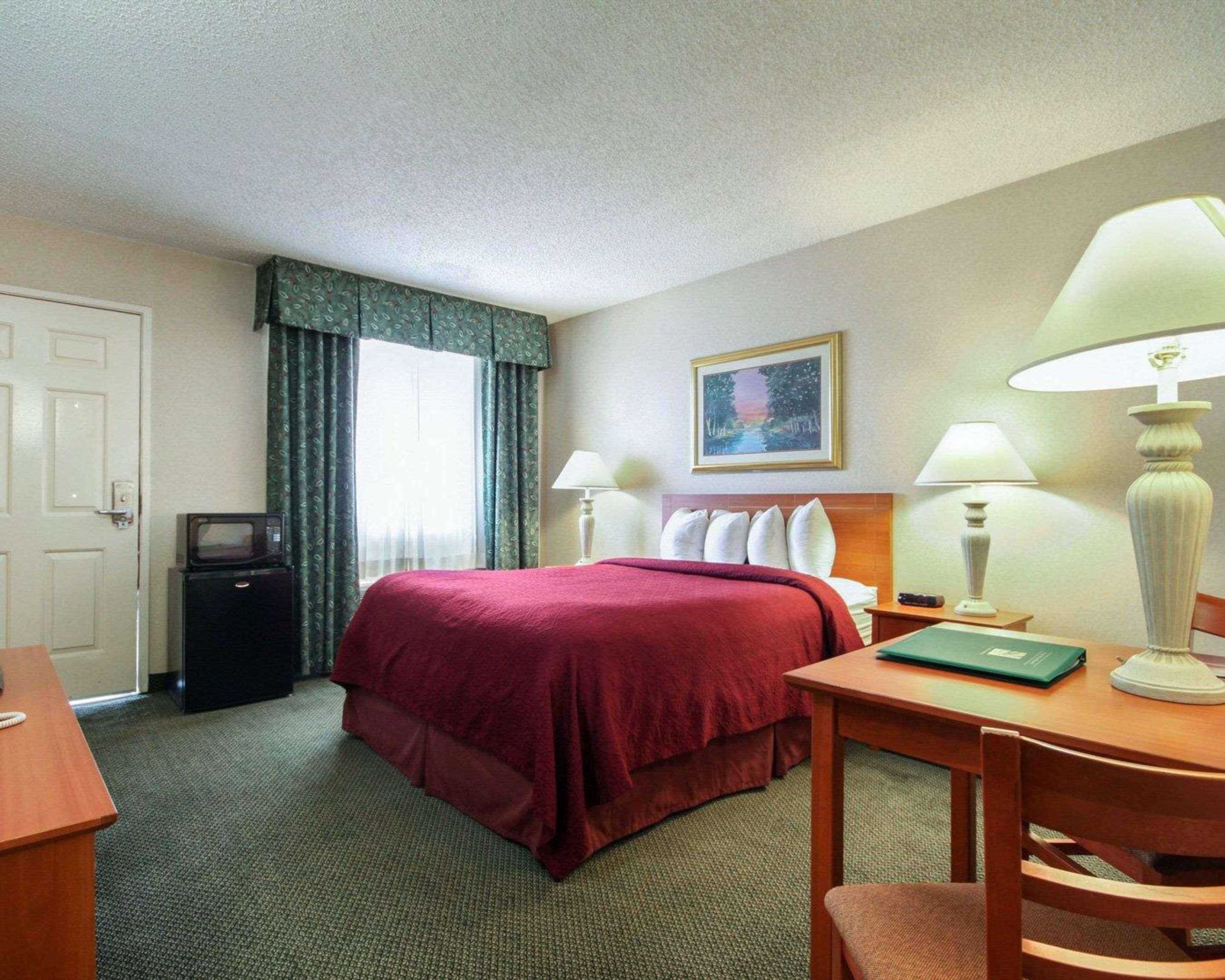 Quality Inn Airport East Ел Пасо Екстериор снимка