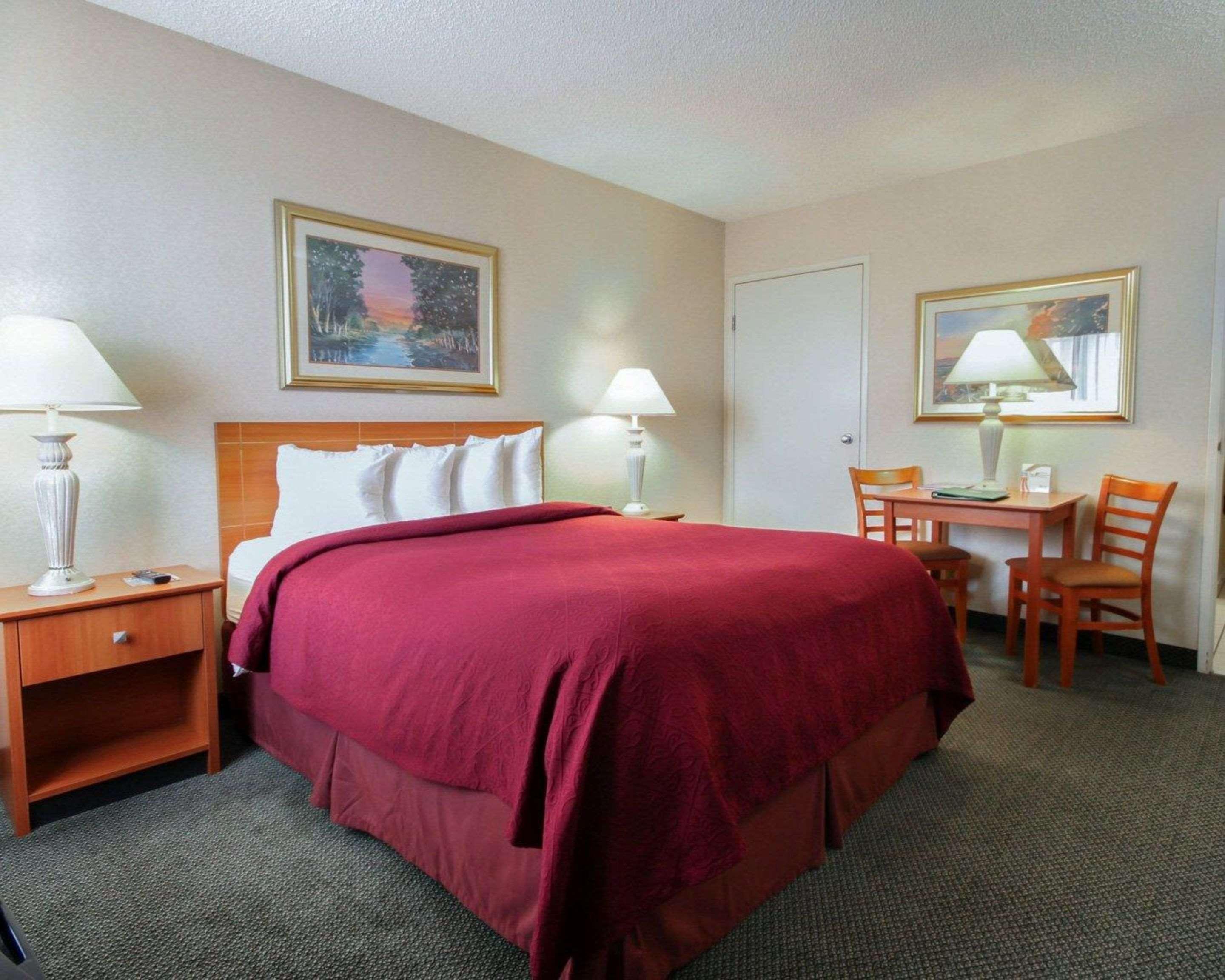Quality Inn Airport East Ел Пасо Екстериор снимка