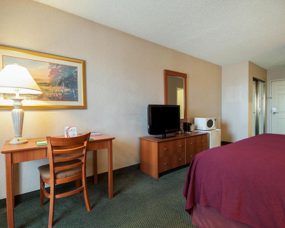 Quality Inn Airport East Ел Пасо Екстериор снимка
