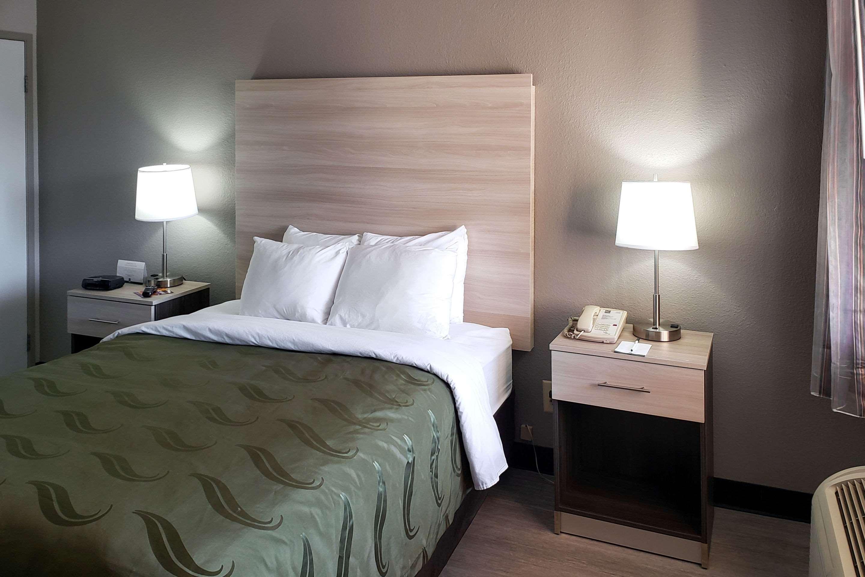 Quality Inn Airport East Ел Пасо Екстериор снимка