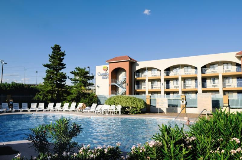 Quality Inn Airport East Ел Пасо Екстериор снимка